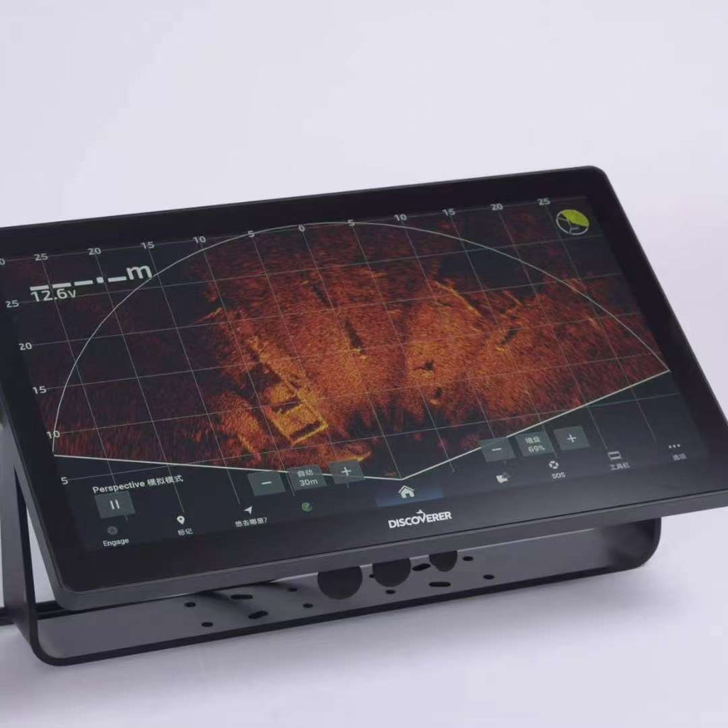 Discoverer features a large 19/22-inch screen that can be used as an extension screen for Garmin's fishing series.