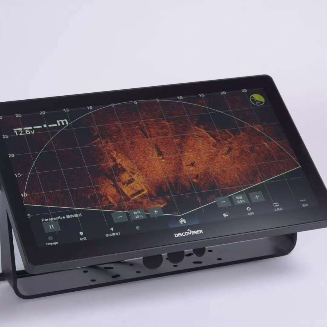 Discoverer features a large 19/22-inch screen that can be used as an extension screen for Garmin's fishing series.